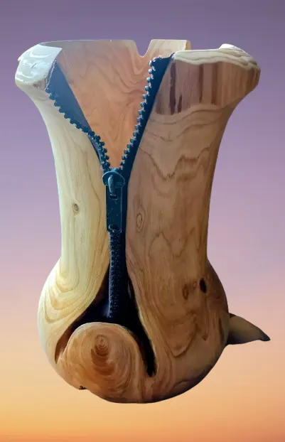 Pot en cèdre citronnier, pièce tournée à la main par Tourneur JD