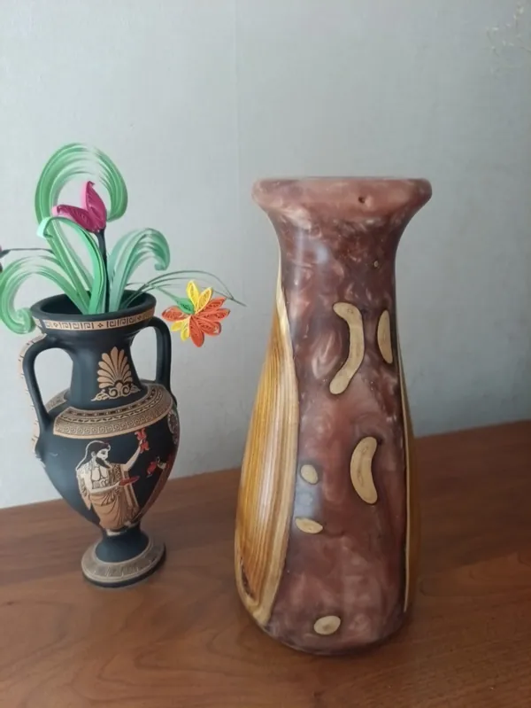 Vase hybride en sumac et résine, pièce tournée à la main par Tourneur JD